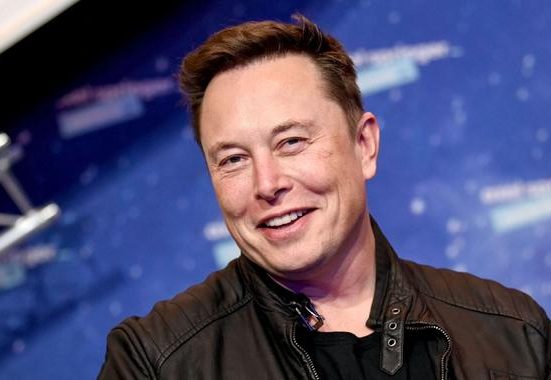 Credito obbligatorio: Foto di BRITTA PEDERSEN/POOL/EPA-EFE/Shutterstock (11088639k) Il proprietario di SpaceX e CEO di Tesla Elon Musk arriva sul tappeto rosso per il premio Axel Springer, a Berlino, Germania, 01 dicembre 2020.