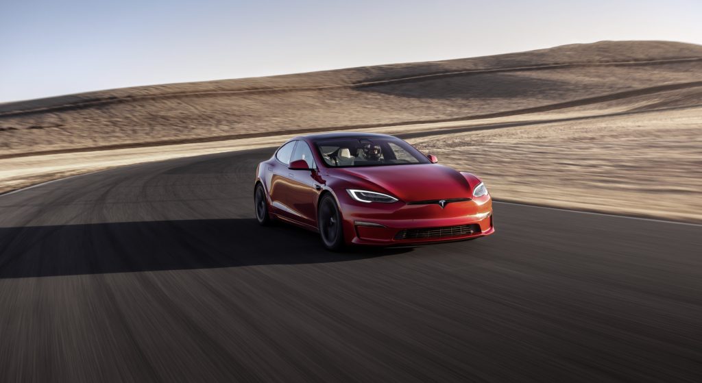 I problemi di Tesla ricordano di disapprovare la berlina ammiraglia Model S